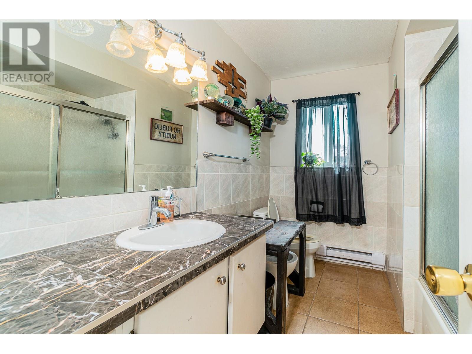 Photo 14 of 11861 Gee Street, Maple Ridge BC