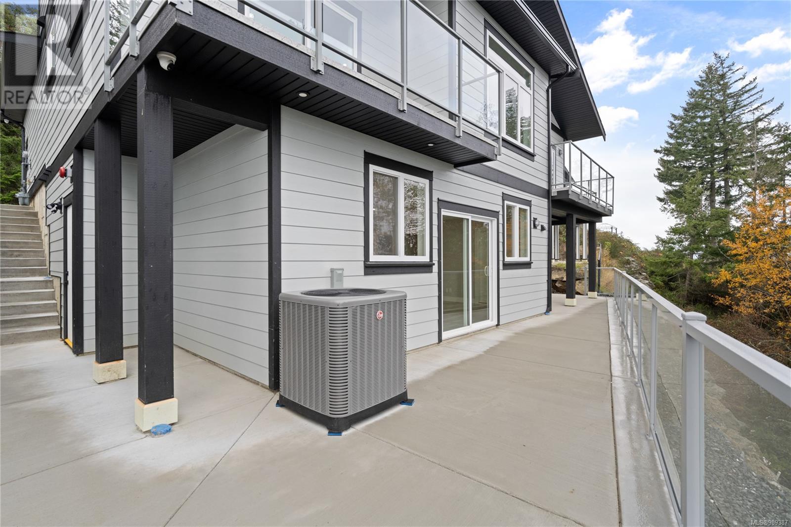 124 Hawk Point Rd, Nanaimo