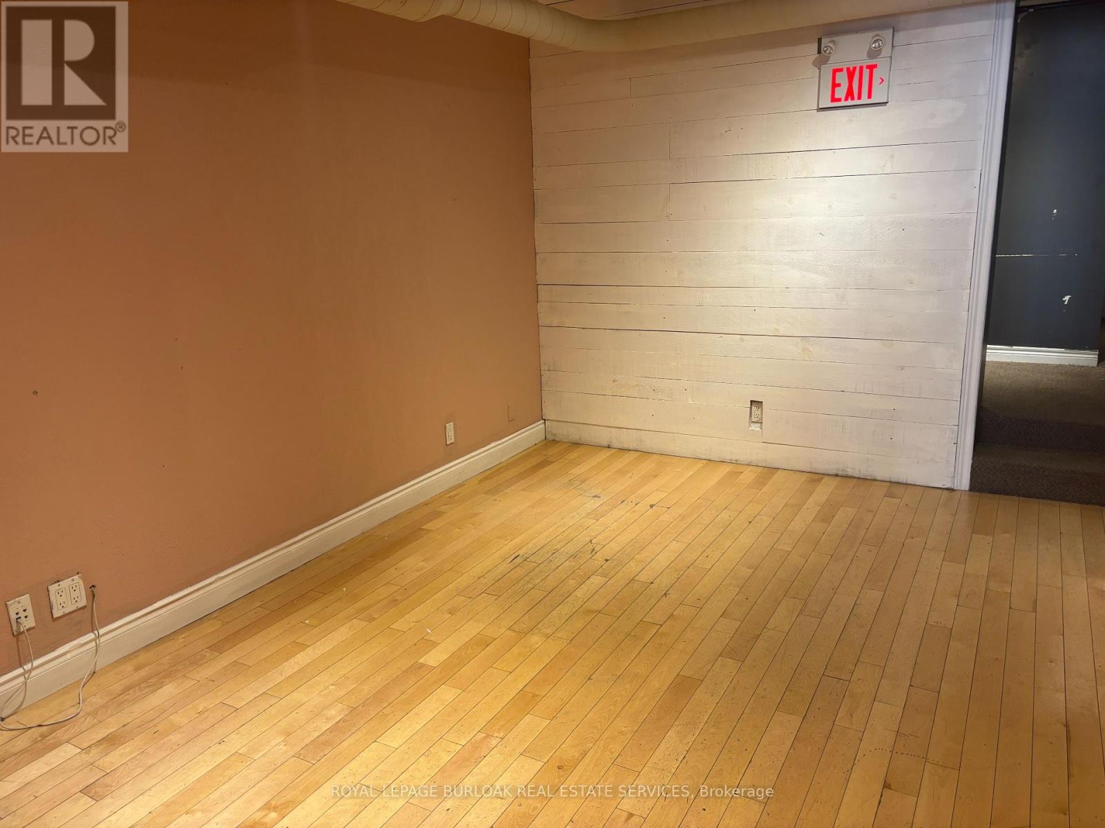 Photo 7 of 468 Brant Street, Burlington ON