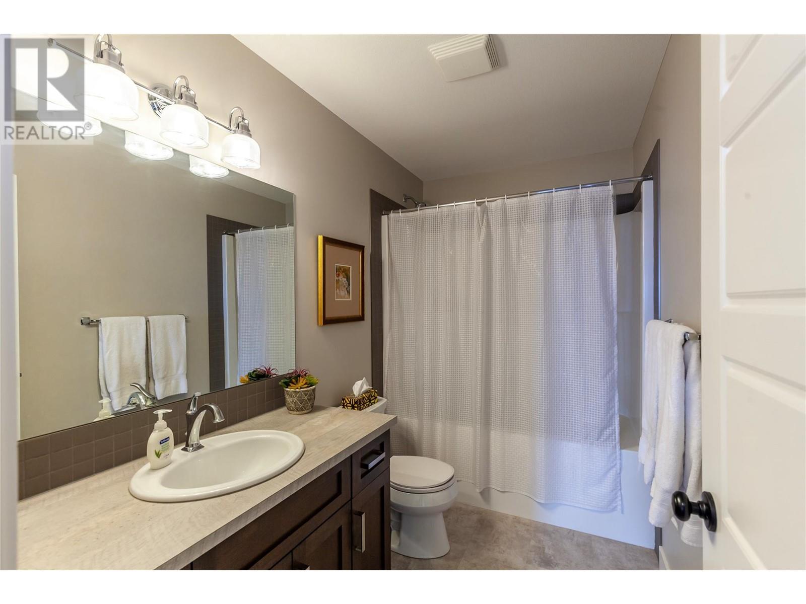  3929 Desert Drive, Vernon