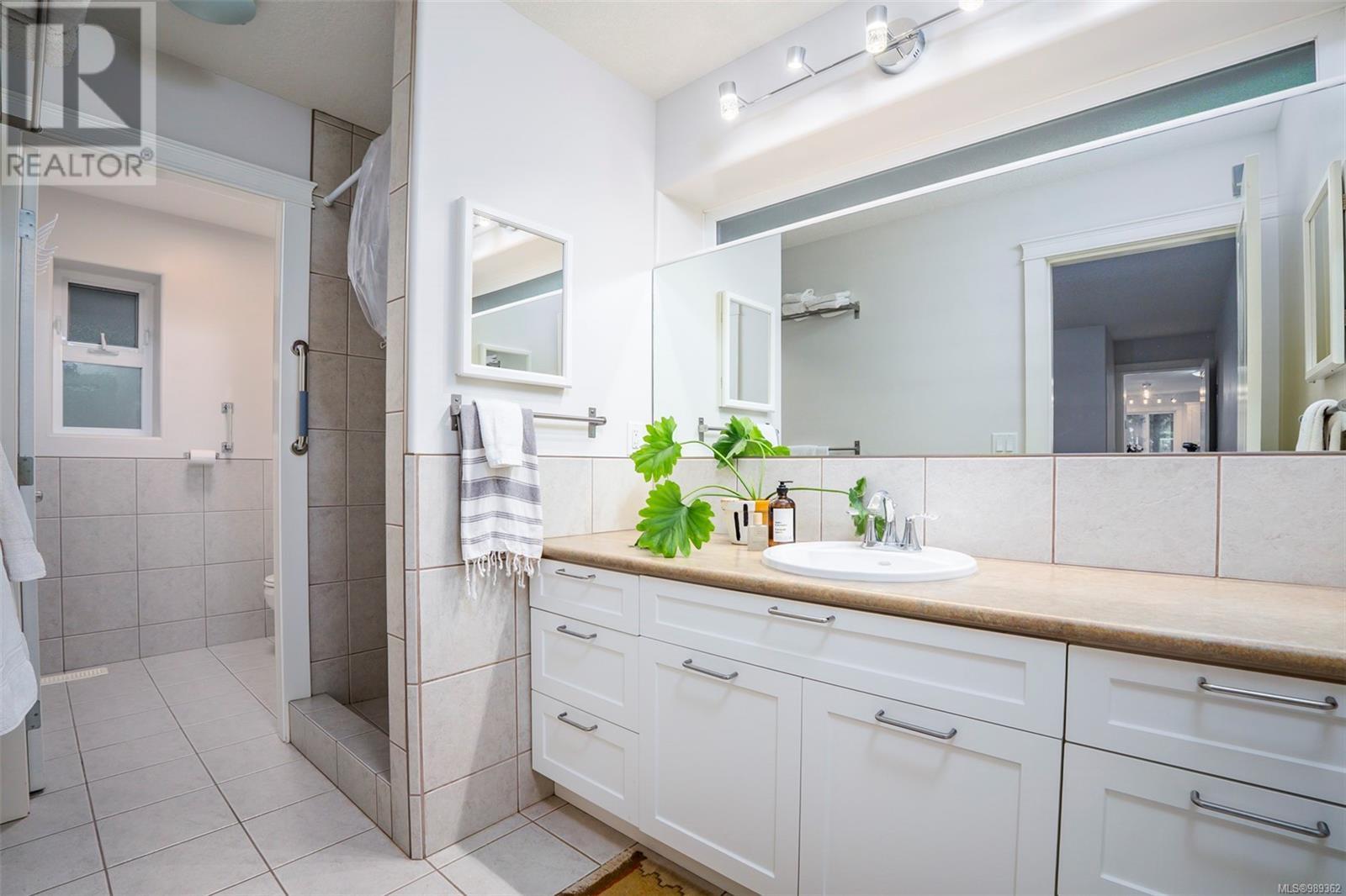 3312 Greyhawk Dr, Nanaimo
