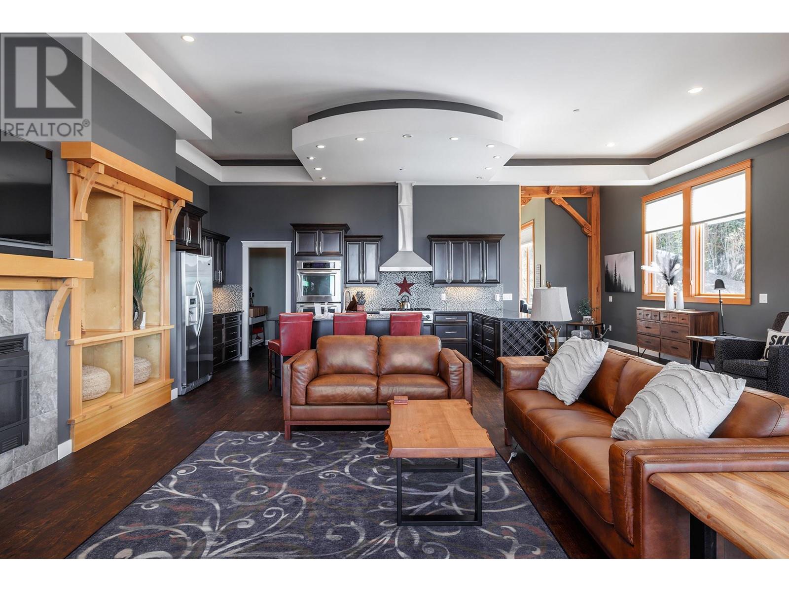 9864 Cathedral Drive, Silver Star