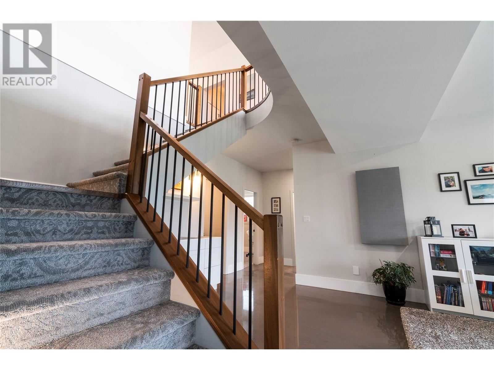  2510 Highlands Drive, Blind Bay