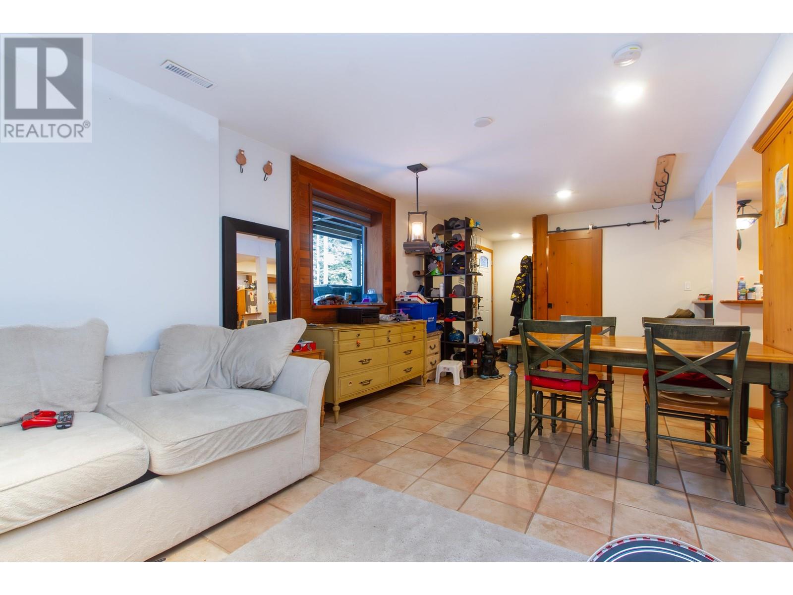 3106 TYROL CRESCENT, Whistler real estate listing R2958181