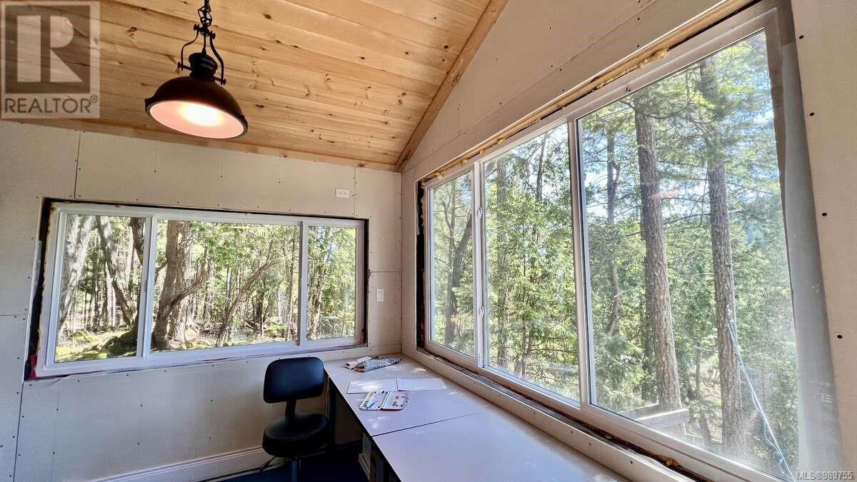 Photo 34 of 231 Halibut Hill Rd, Mudge Island BC