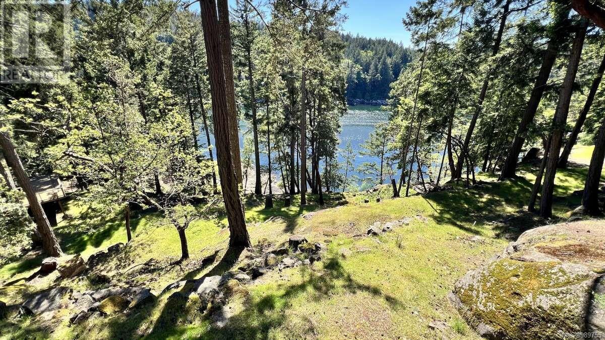 Photo 39 of 231 Halibut Hill Rd, Mudge Island BC