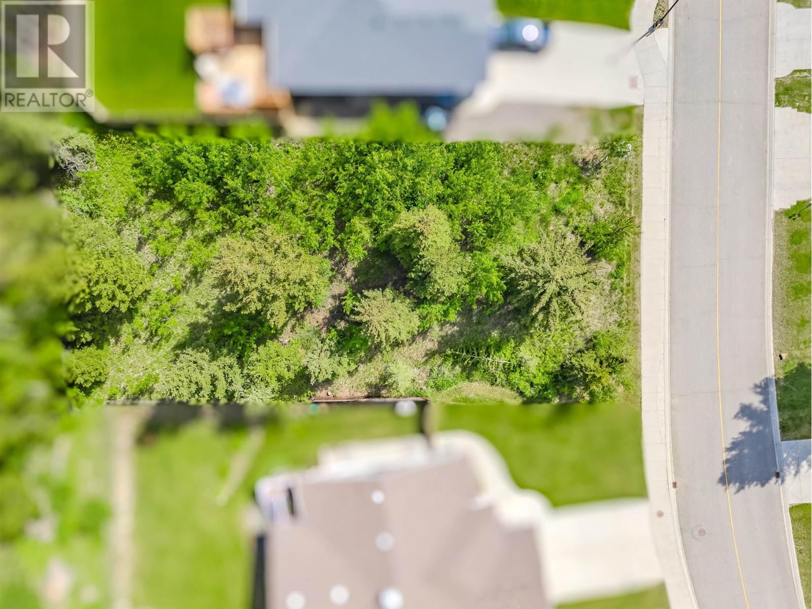 935 FRASER AVENUE, 100 Mile House