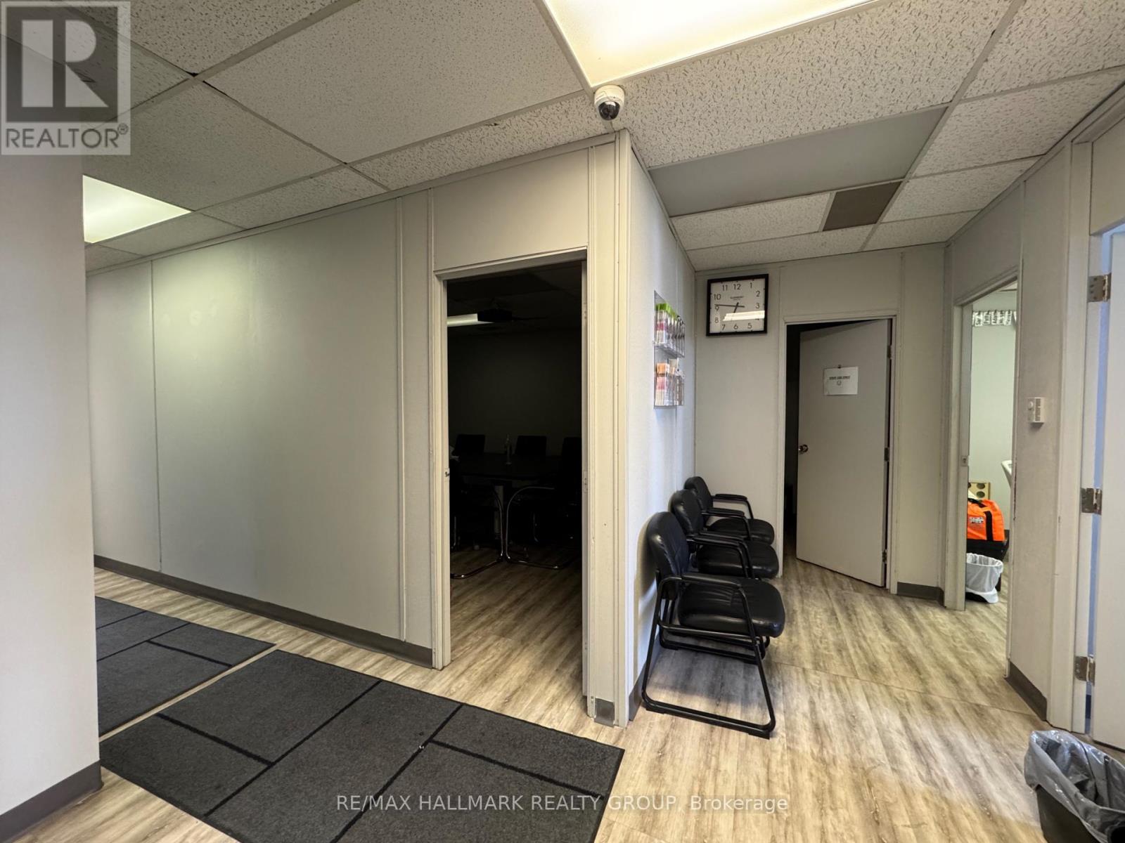 Photo 6 of 203 204 3029 Carling Avenue, Ottawa ON