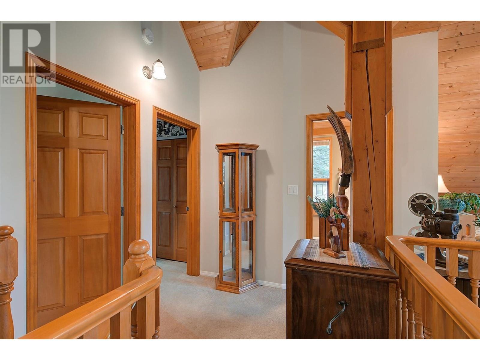  346 Hummingbird Avenue, Vernon