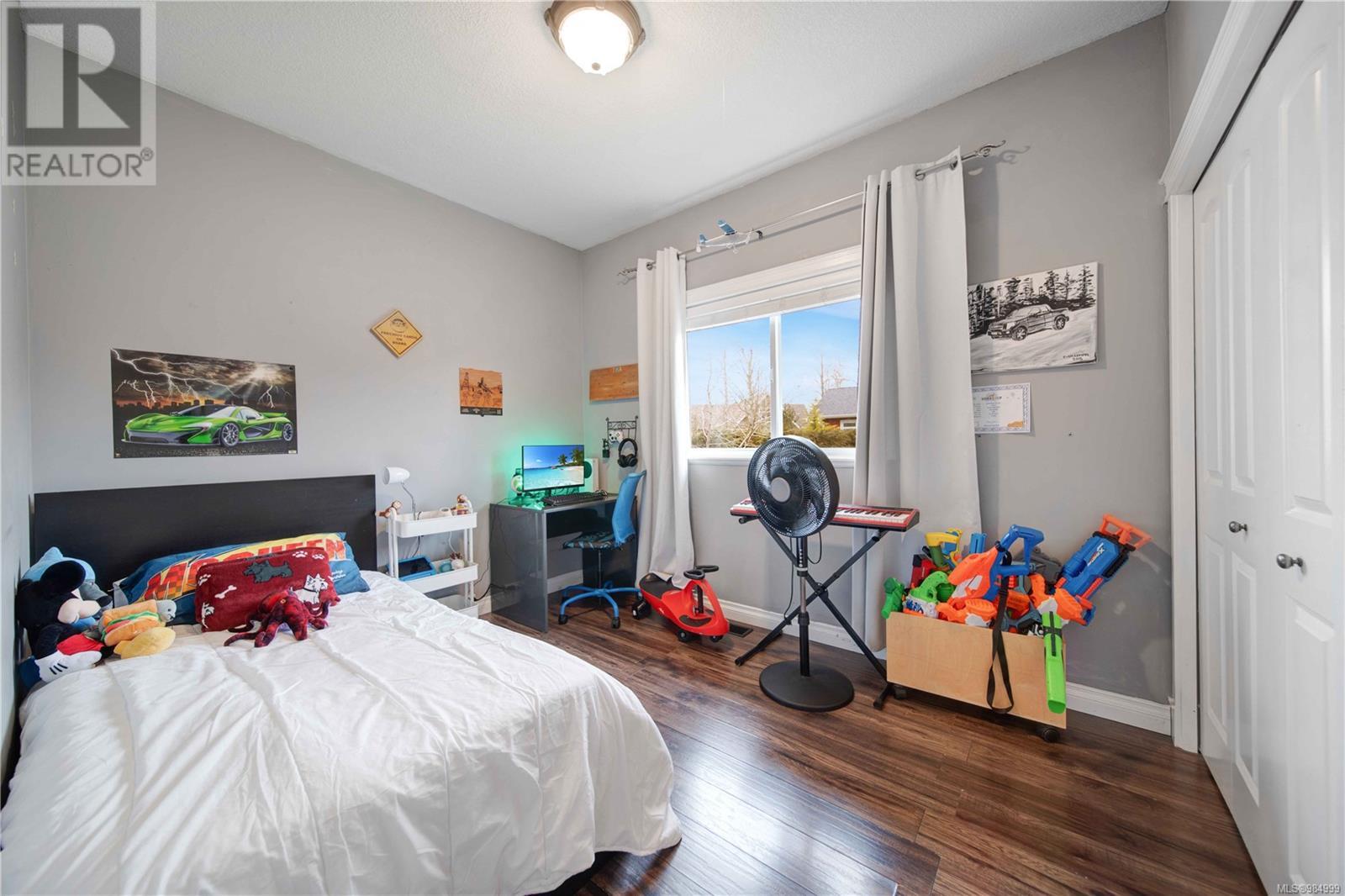 492 Poets Trail Dr, Nanaimo real estate listing 984999