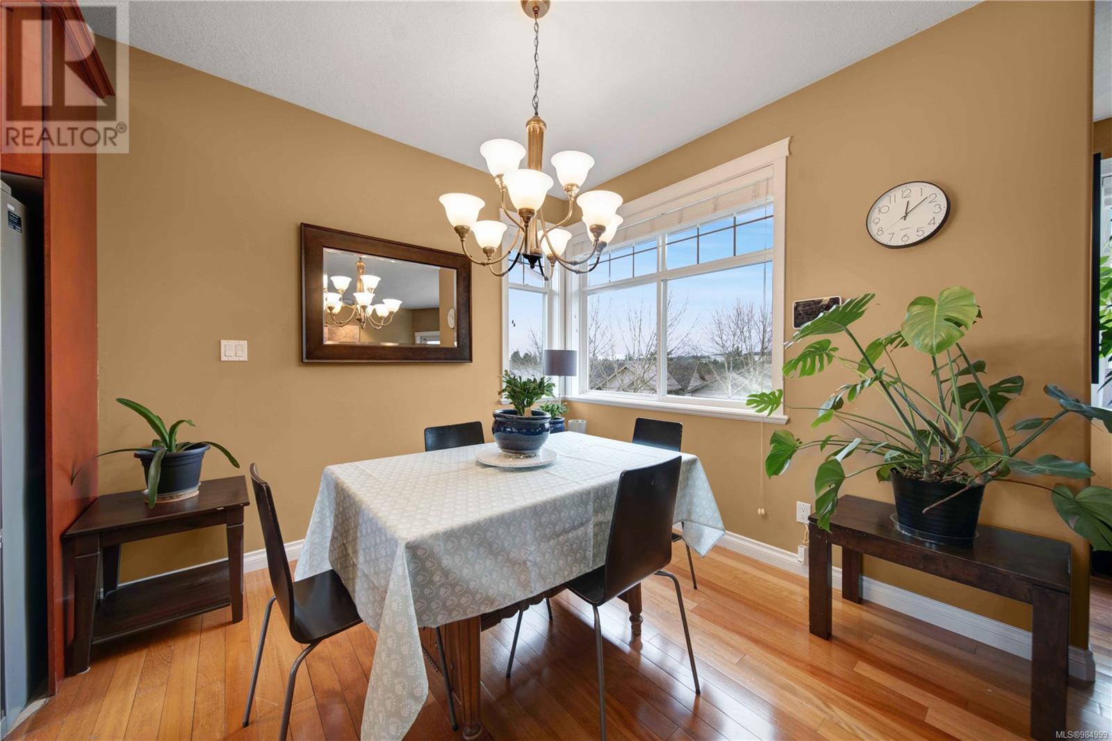 492 Poets Trail Dr, Nanaimo real estate listing 984999