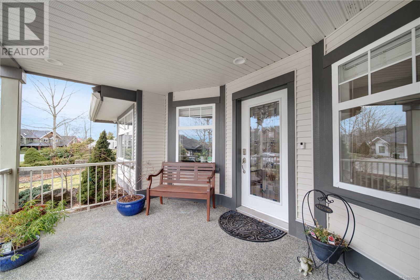 492 Poets Trail Dr, Nanaimo real estate listing 984999