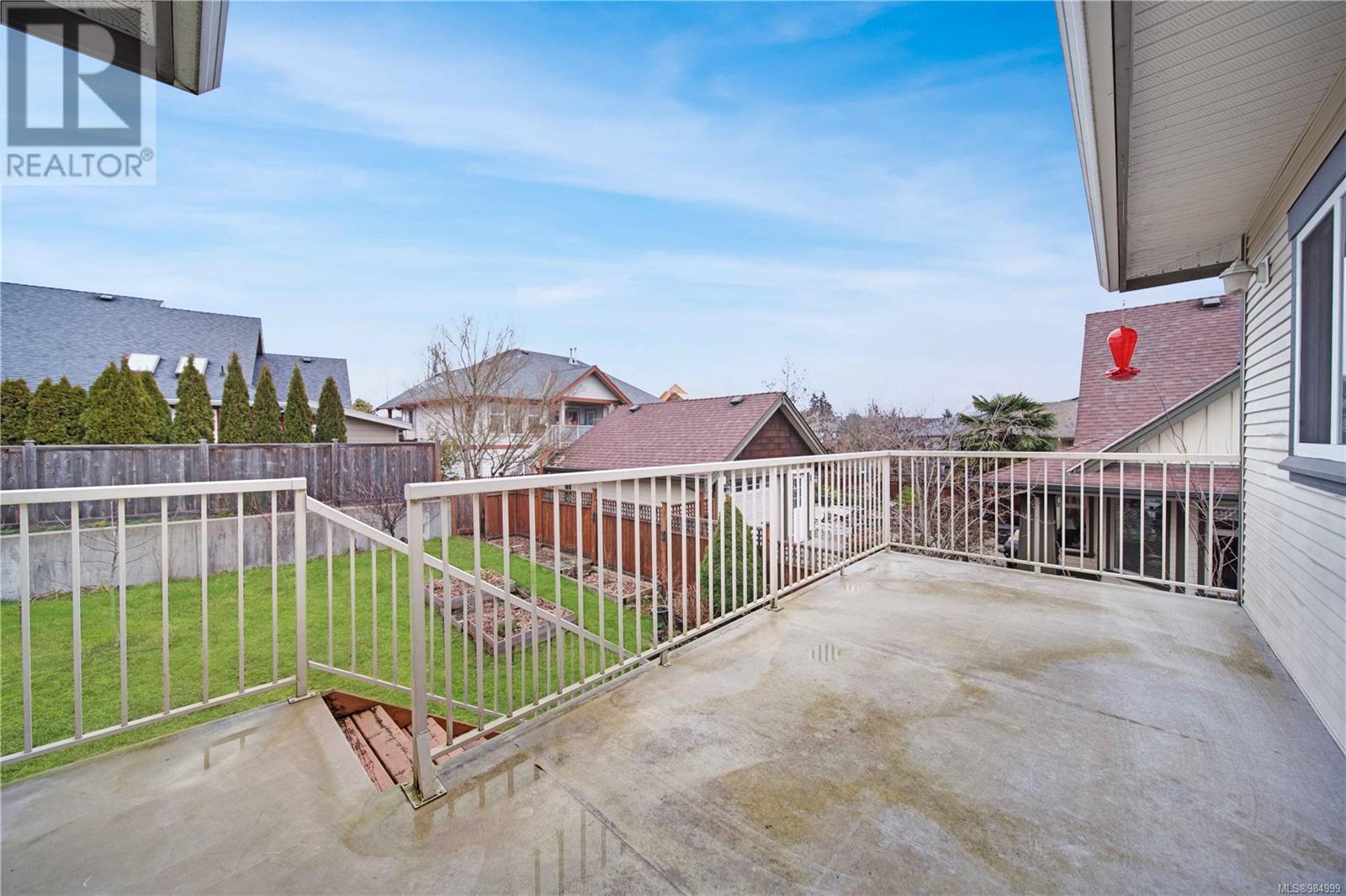 492 Poets Trail Dr, Nanaimo real estate listing 984999