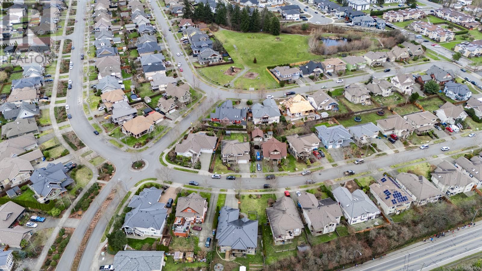 492 Poets Trail Dr, Nanaimo real estate listing 984999