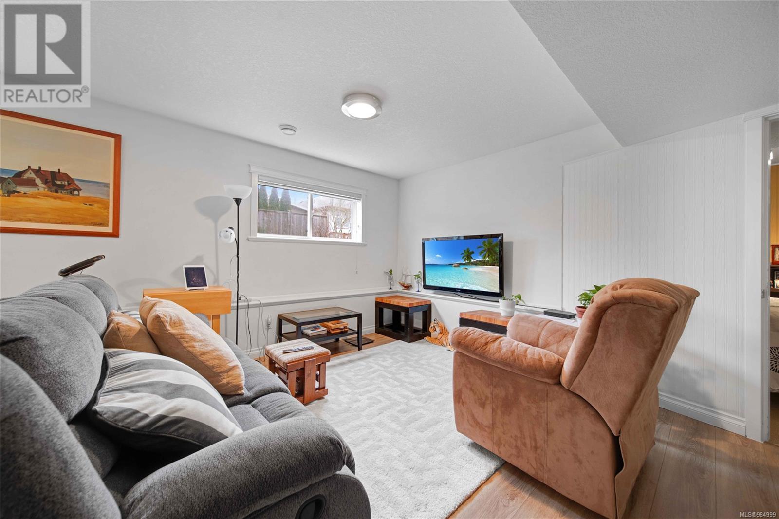 492 Poets Trail Dr, Nanaimo real estate listing 984999