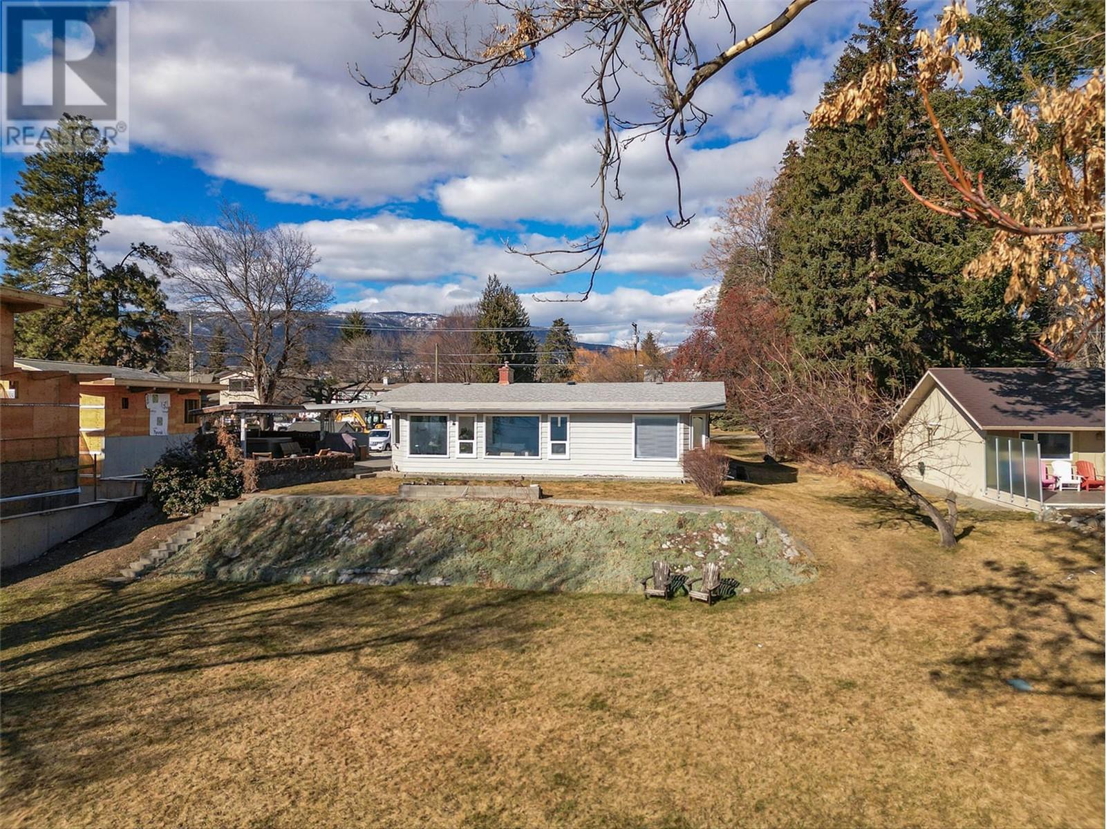  1879 Jennens Road, West Kelowna