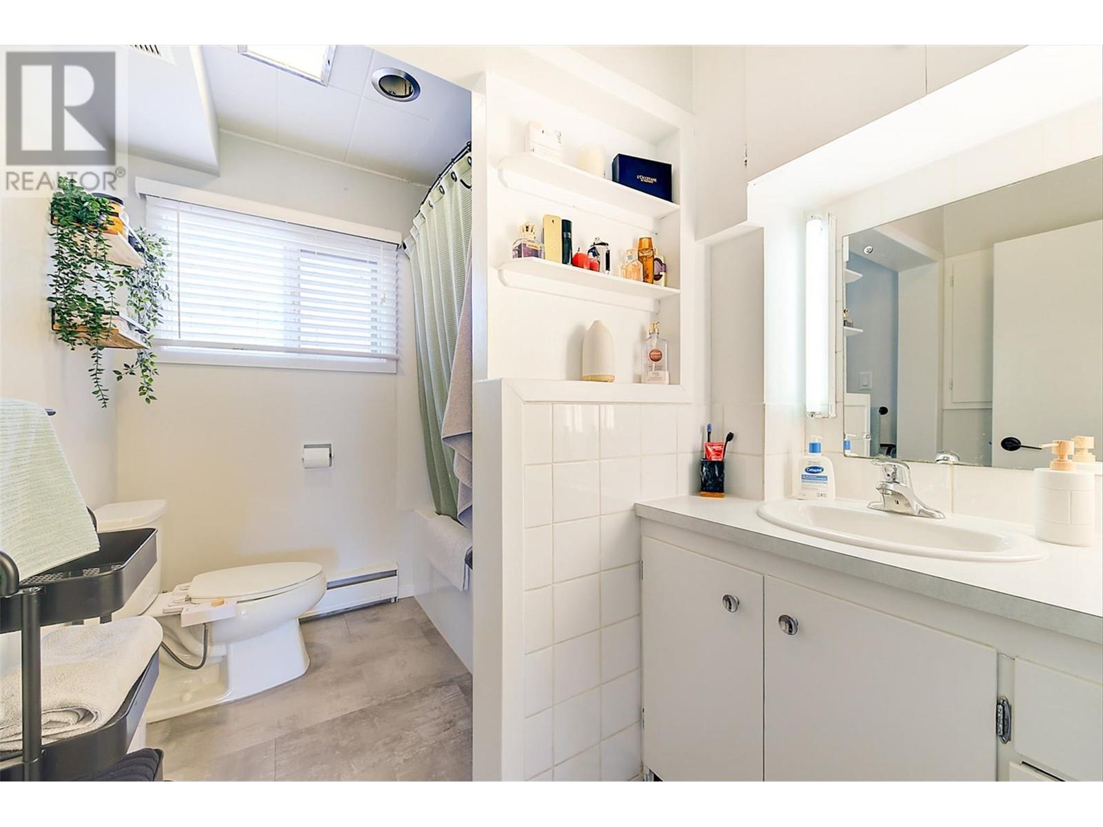  1879 Jennens Road, West Kelowna