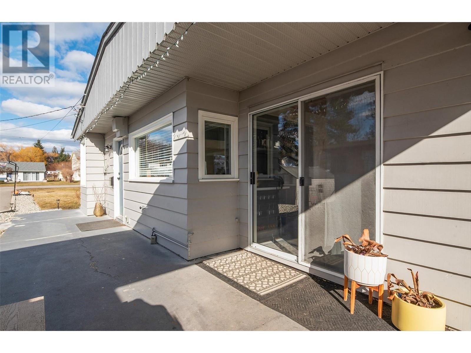  1879 Jennens Road, West Kelowna