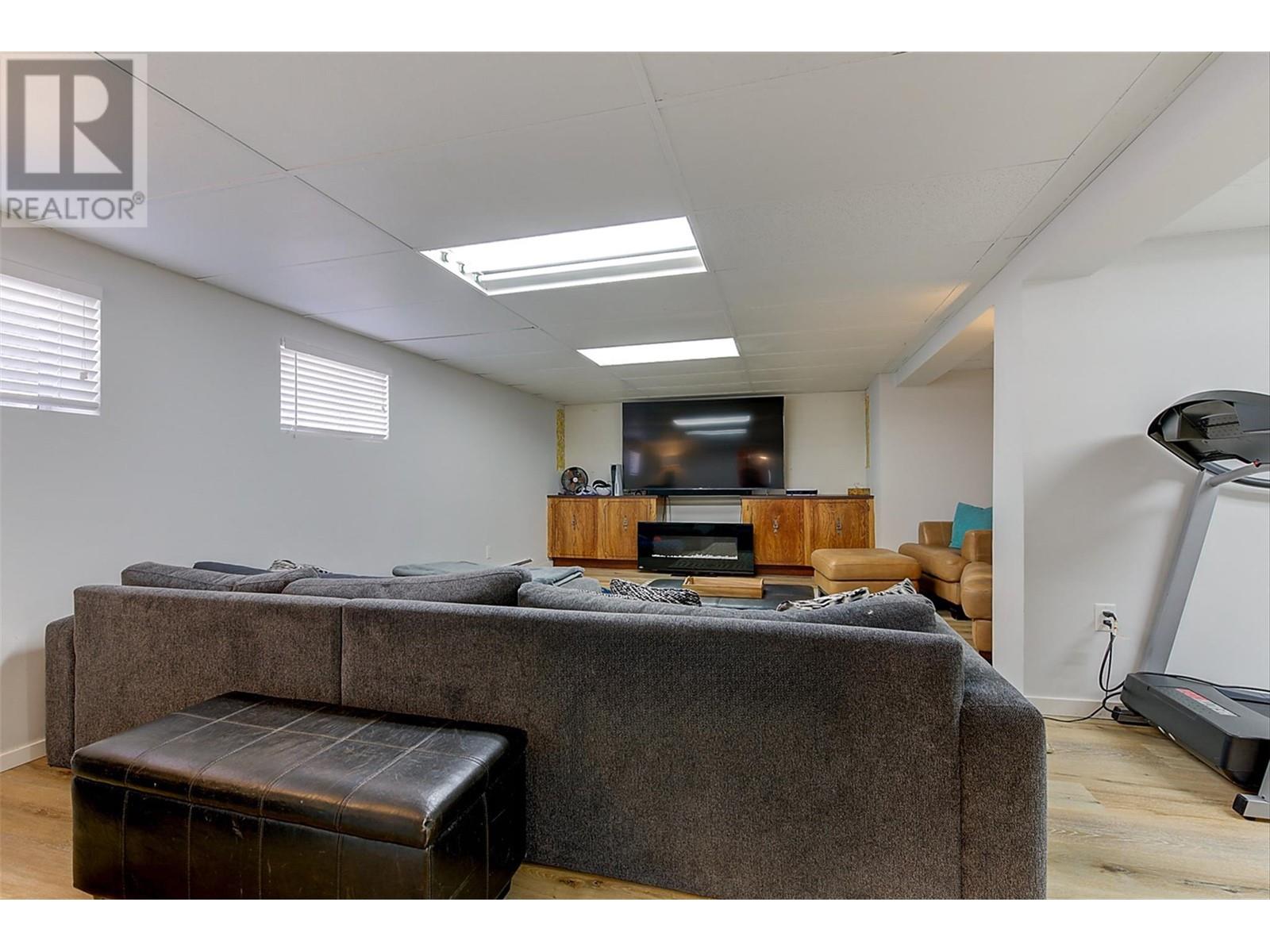  1879 Jennens Road, West Kelowna