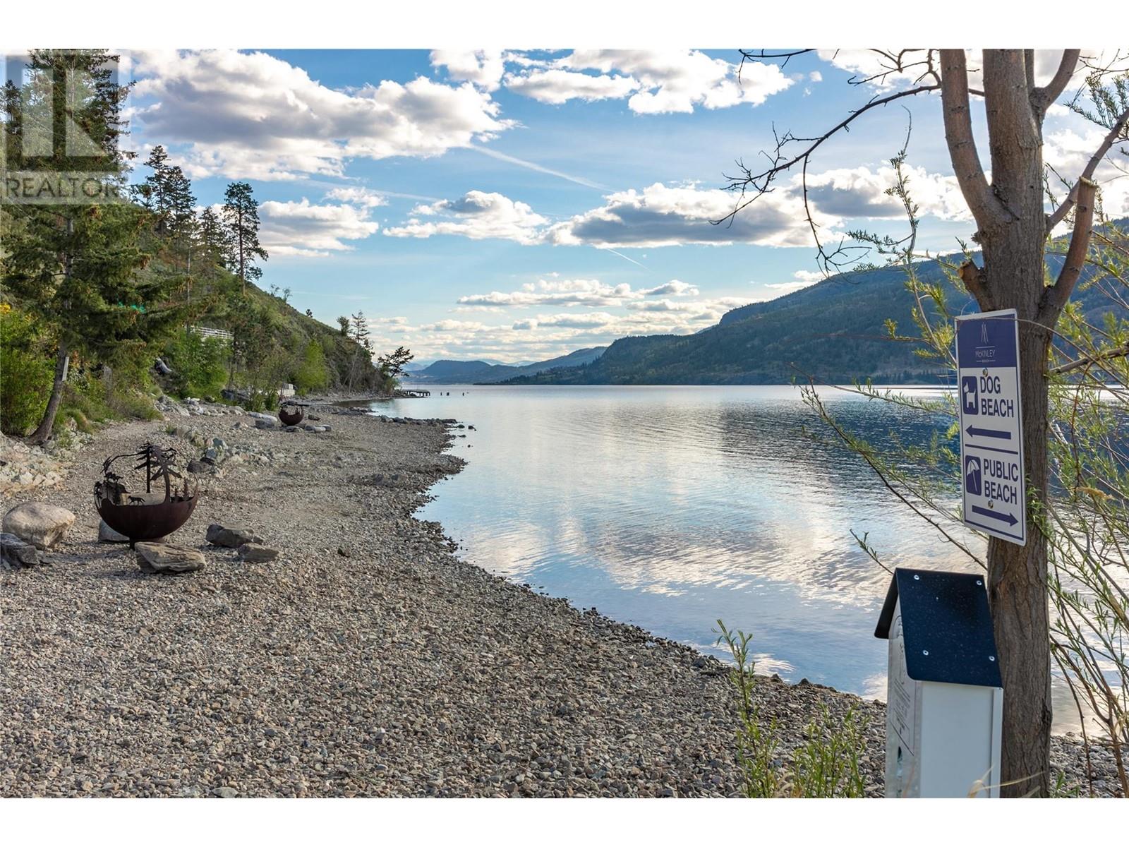 3356 Black Pine Lane, Kelowna