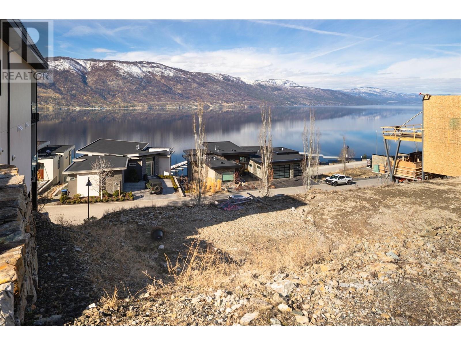 3356 Black Pine Lane, Kelowna