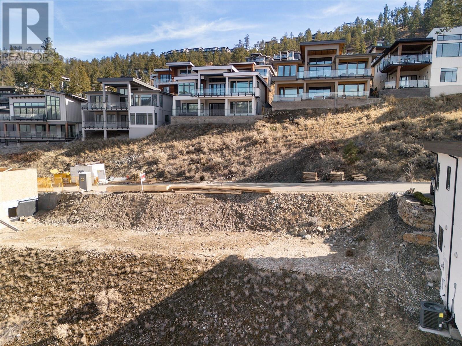 3356 Black Pine Lane, Kelowna