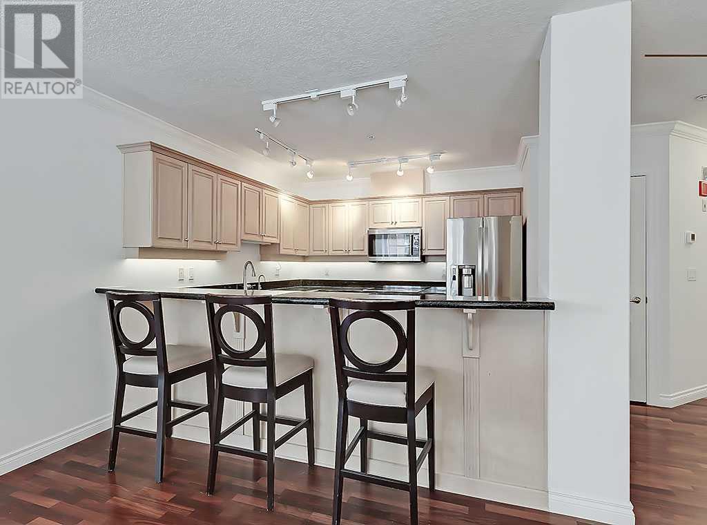 Single Family House for Sale in    Avenue SW Erlton Calgary 