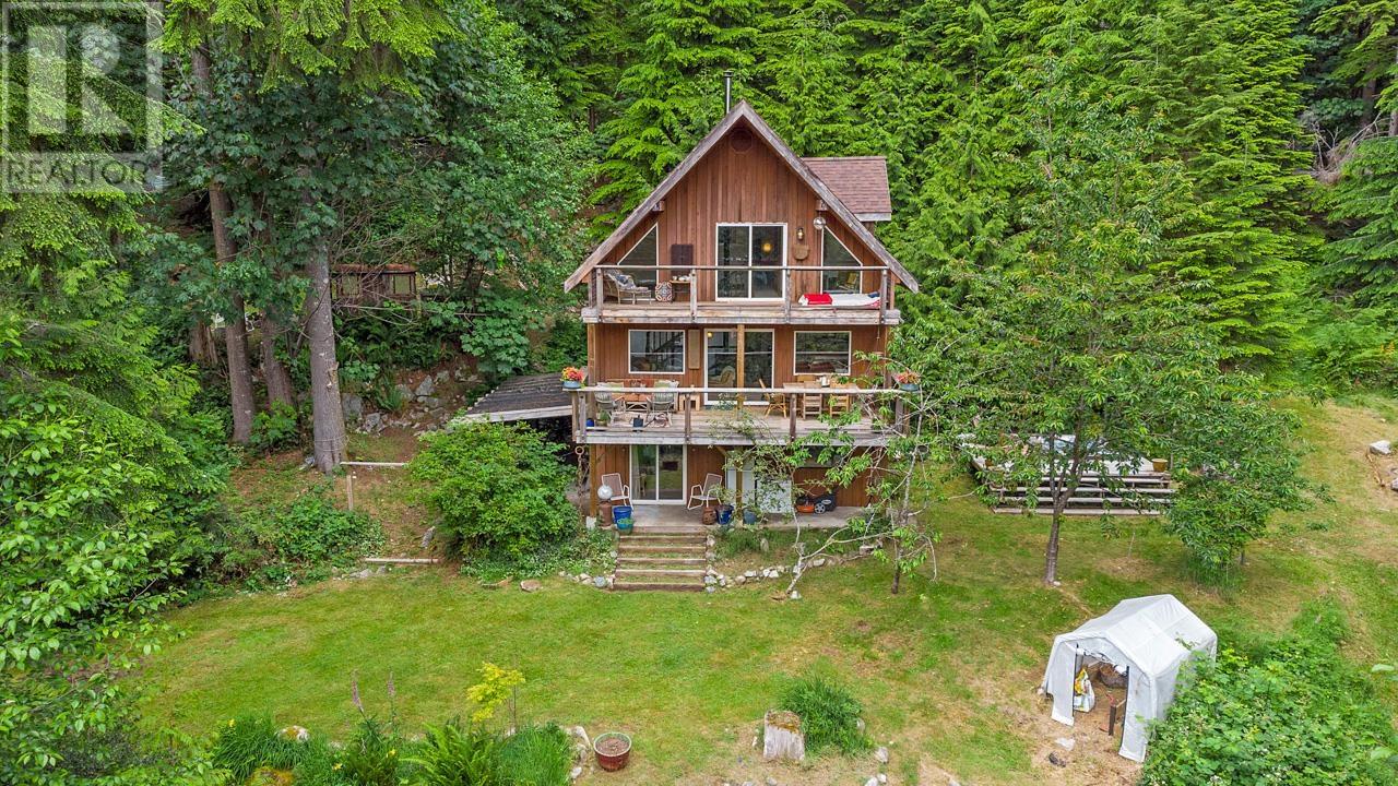 878 WEST BAY ROAD, Gambier Island
