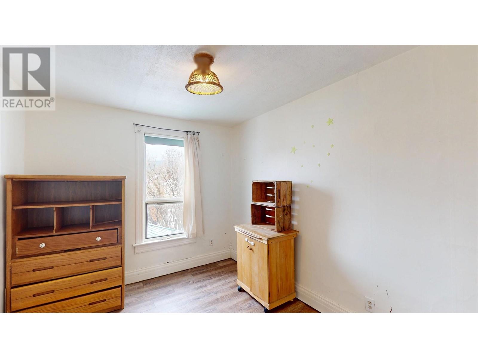 223 4TH Avenue S, Cranbrook