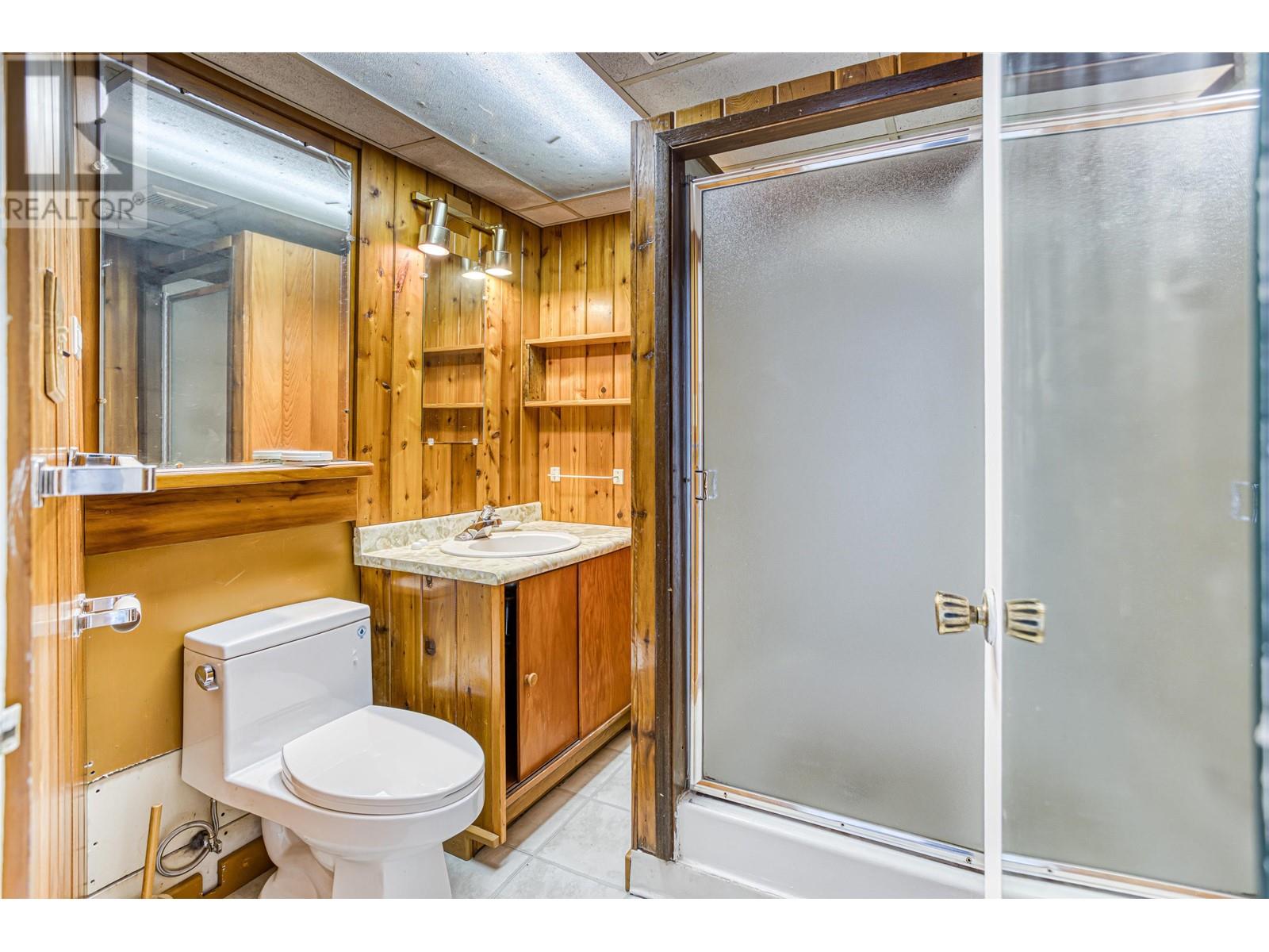 Photo 35 of 1025 Ridgewood Drive, North Vancouver BC