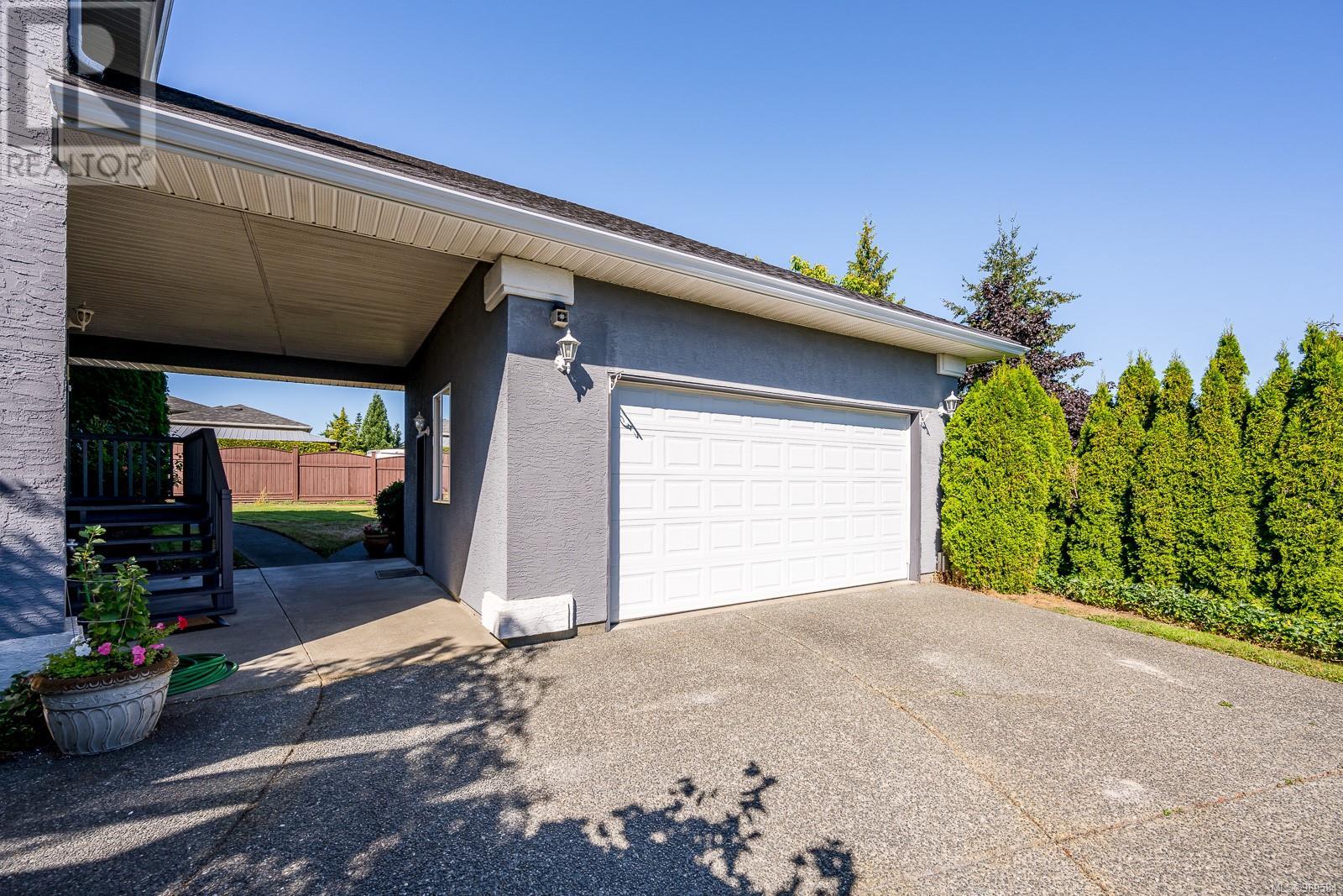 1697 Swan Cres, Courtenay real estate listing 989584