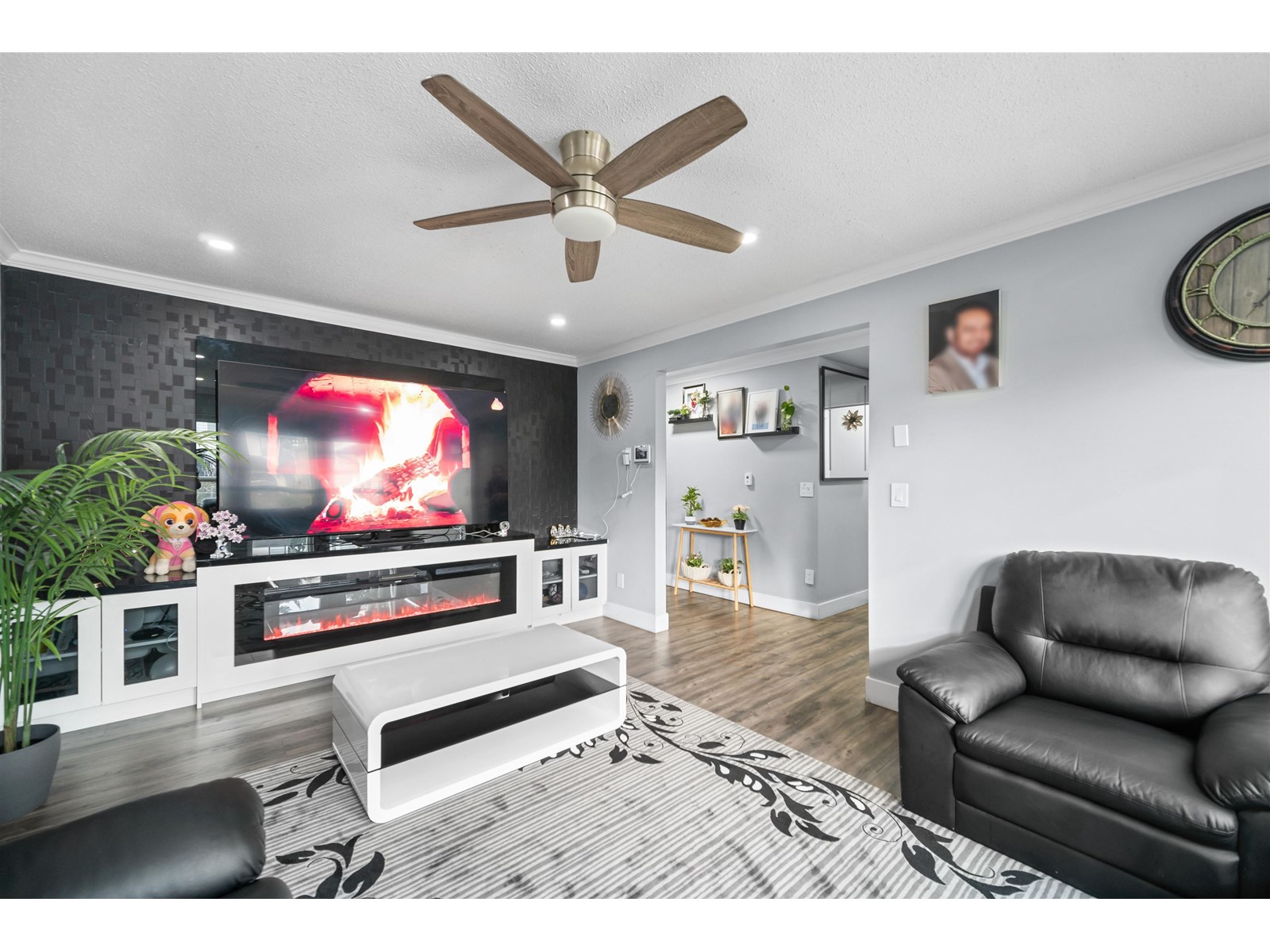 Photo 11 of 13249 81 A Avenue, Surrey BC