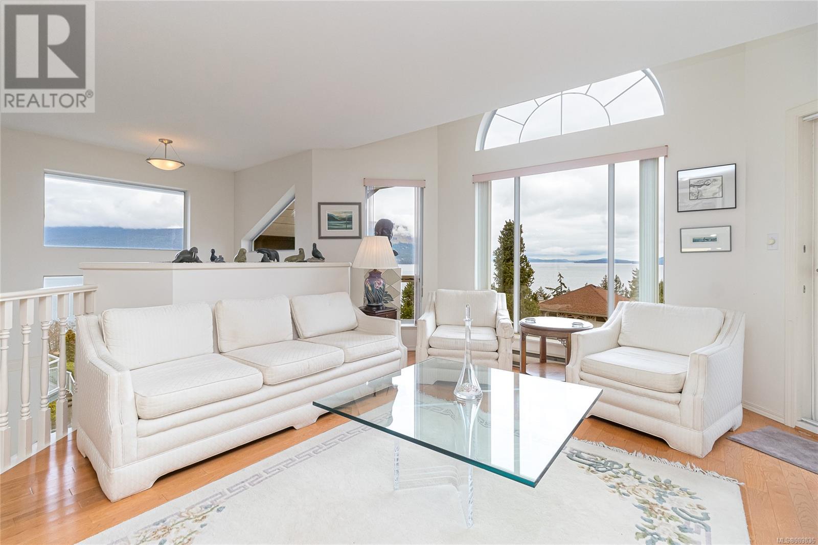 3716 Marine Vista, Cobble Hill