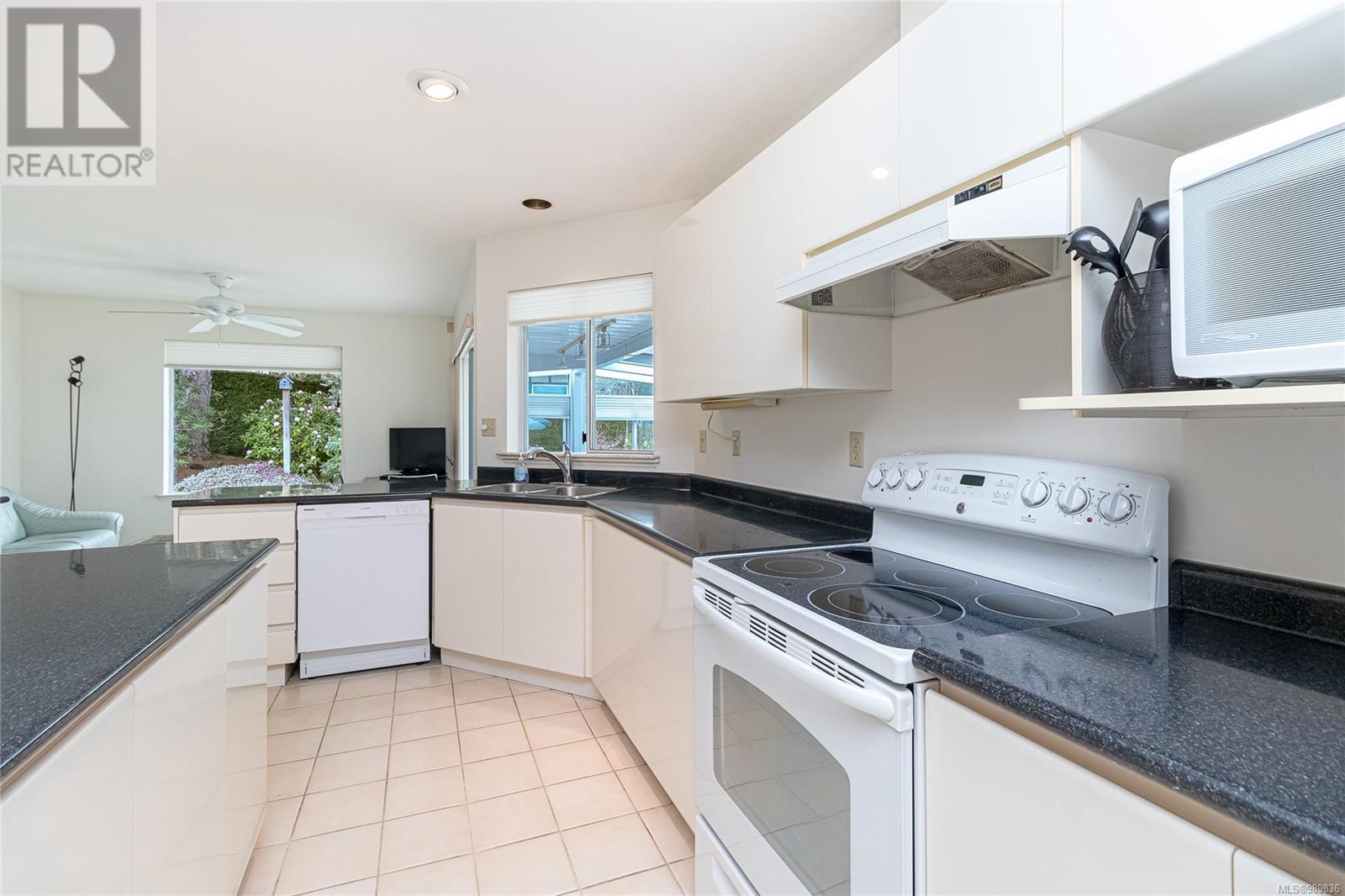 3716 Marine Vista, Cobble Hill