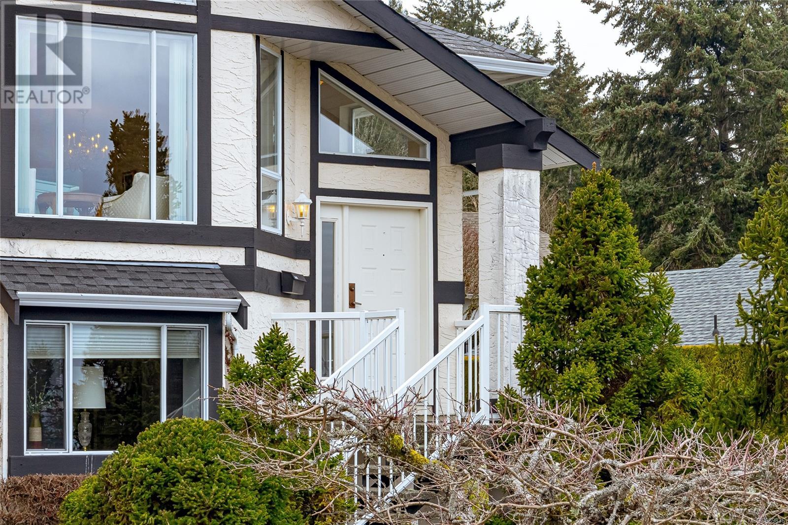 3716 Marine Vista, Cobble Hill