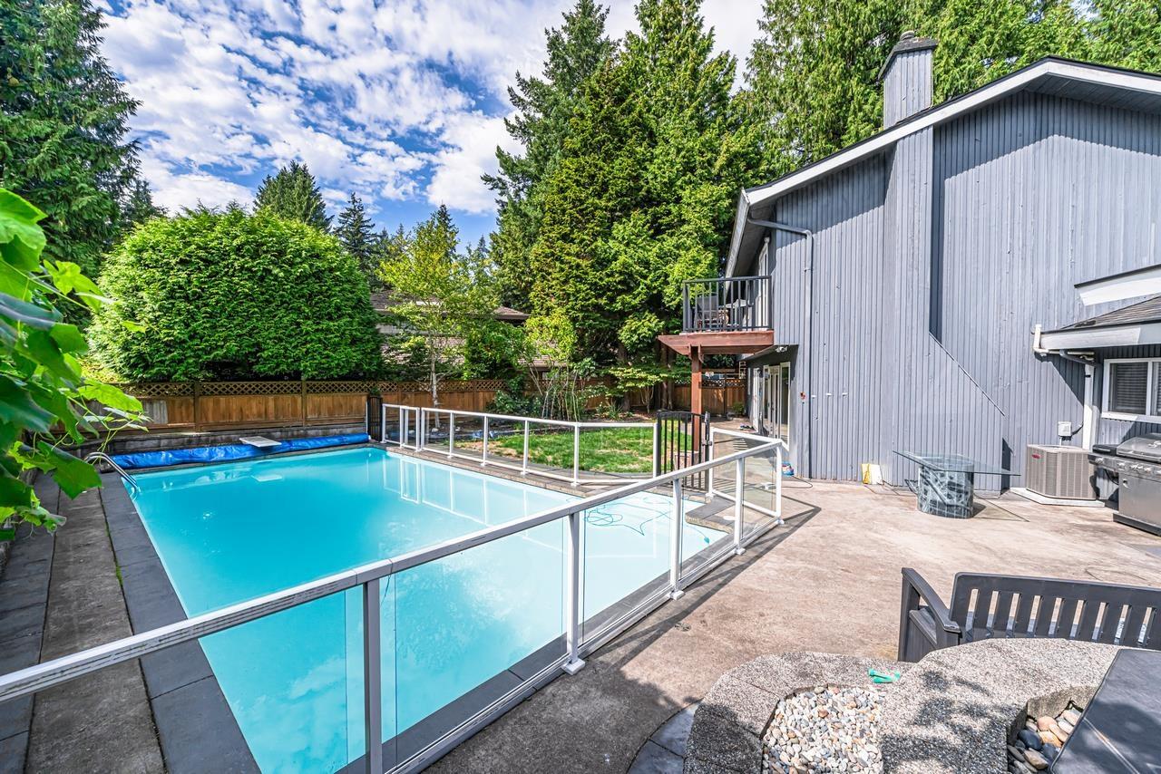 7037 WOODCREST PLACE, Delta real estate listing R2973349