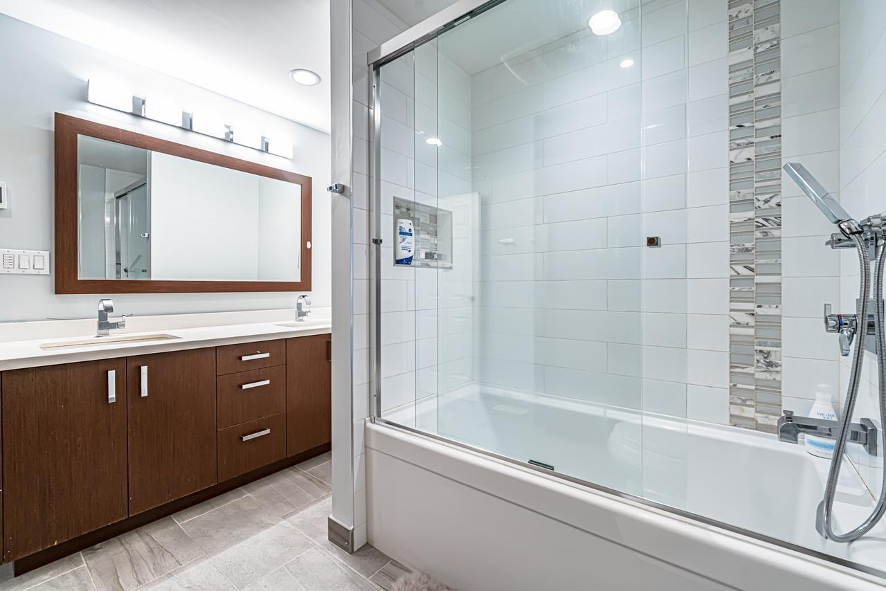 7037 WOODCREST PLACE, Delta real estate listing R2973349