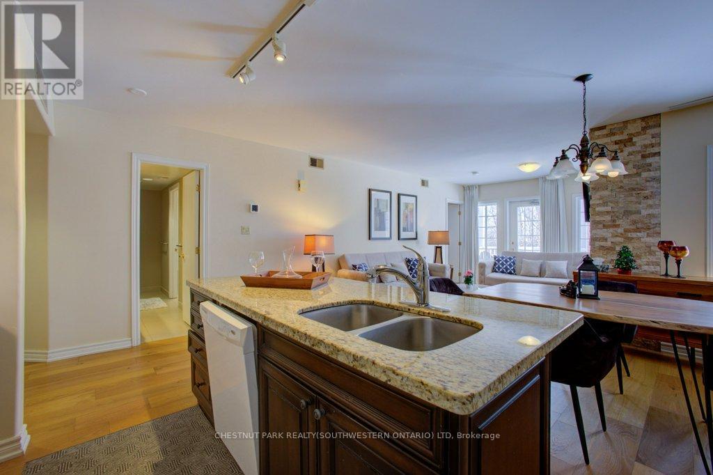 Photo 9 of 2264 90 Highland Drive, Oromedonte ON