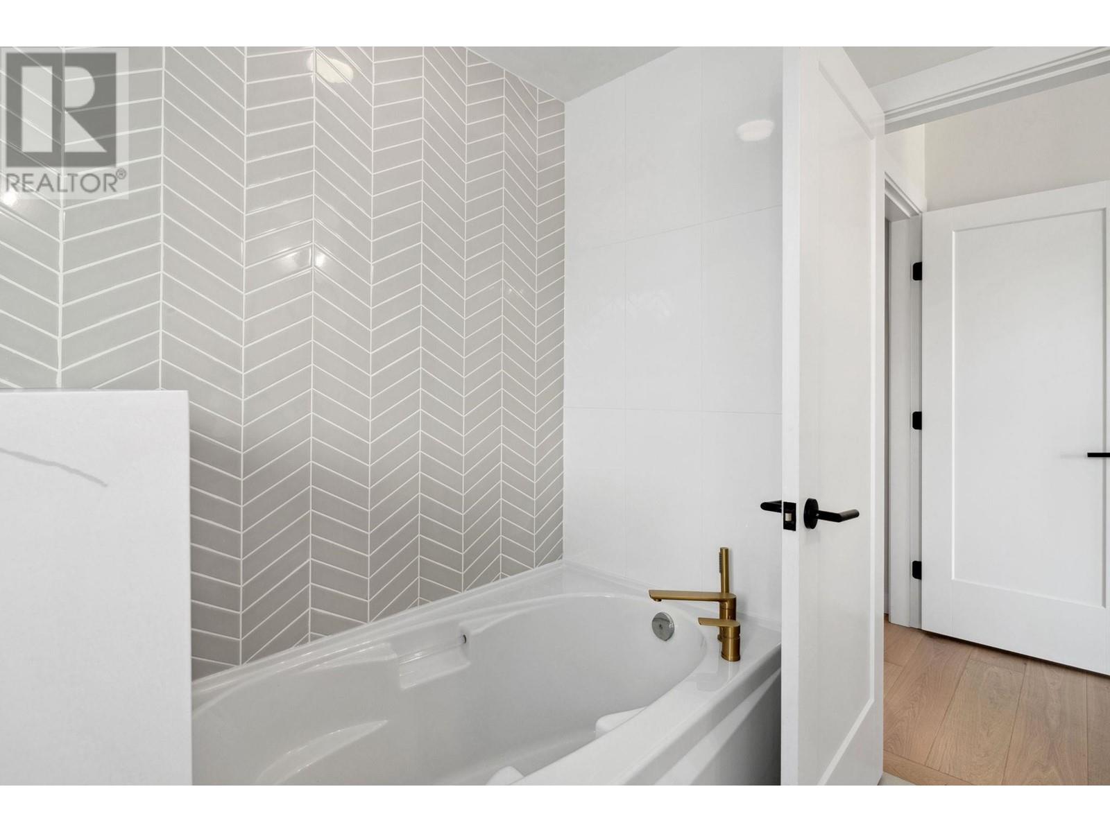 402 5790 E BOULEVARD, Vancouver