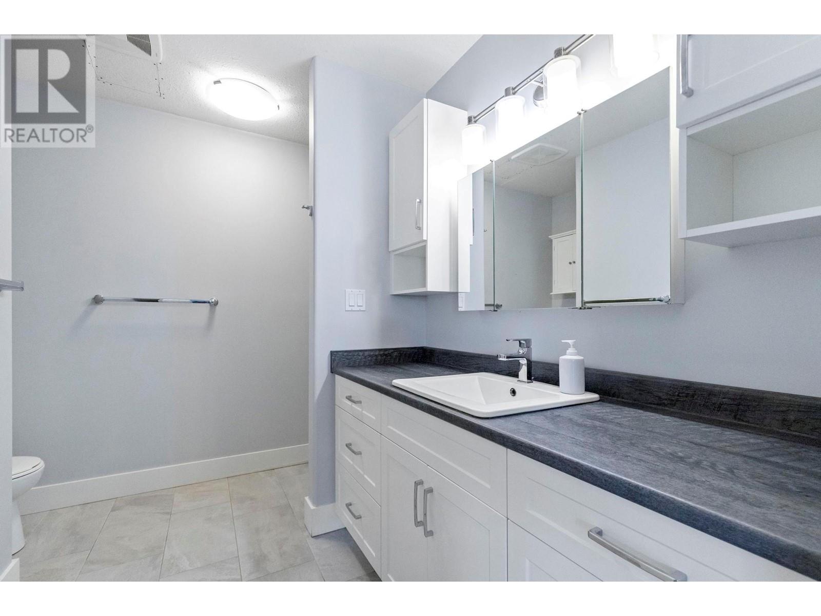  3100 Doucette Drive, West Kelowna