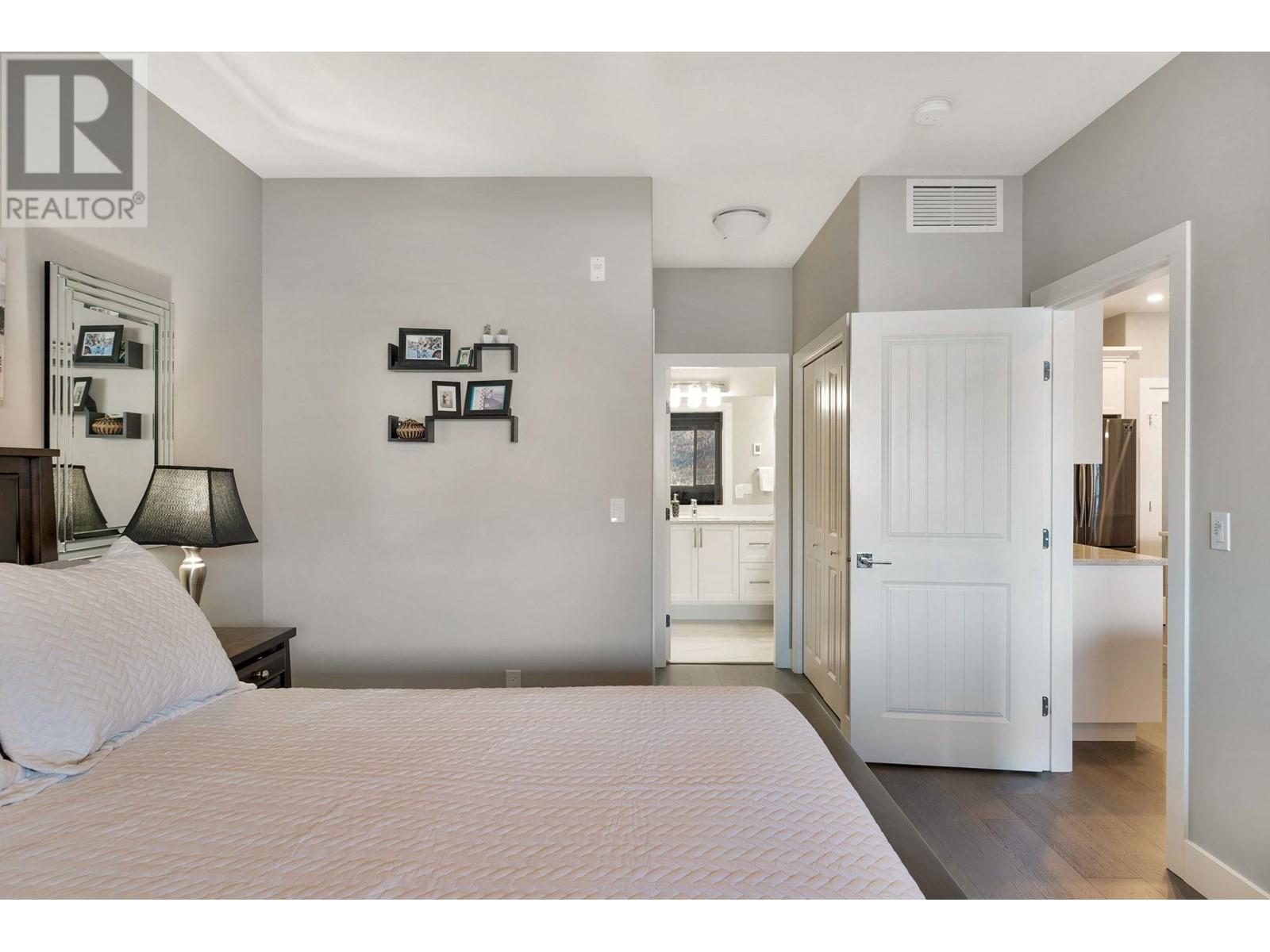 104 3475 Granite Close, Kelowna