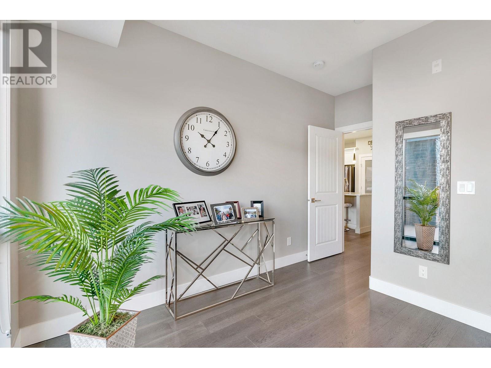 104 3475 Granite Close, Kelowna