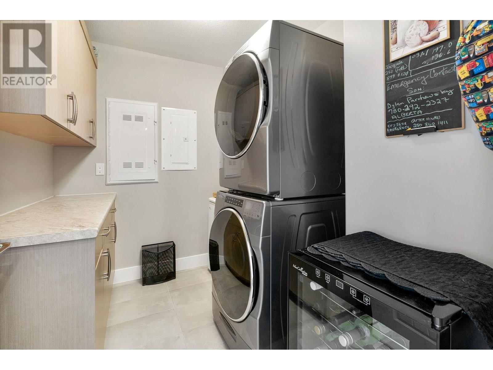 104 3475 Granite Close, Kelowna