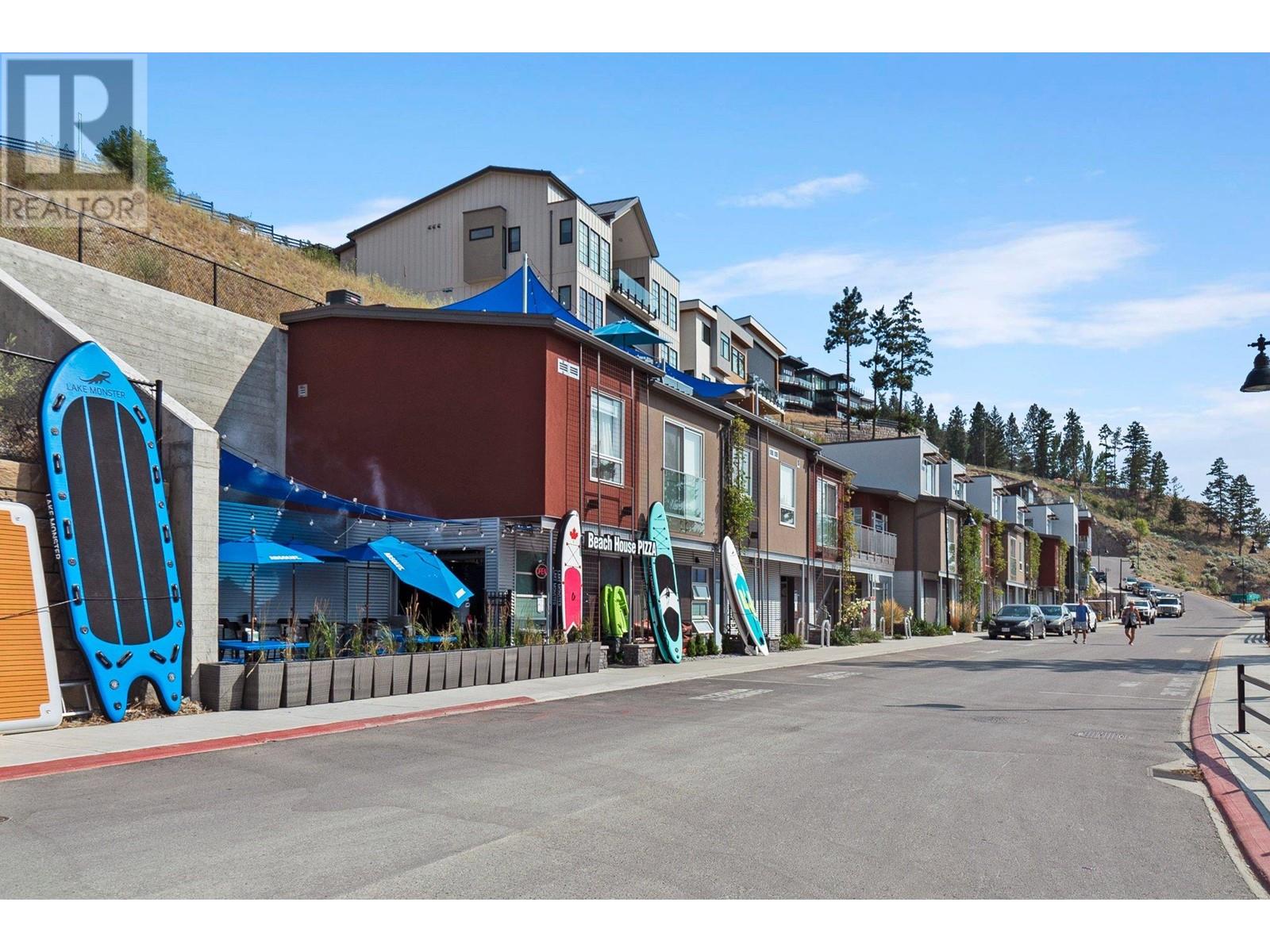104 3475 Granite Close, Kelowna
