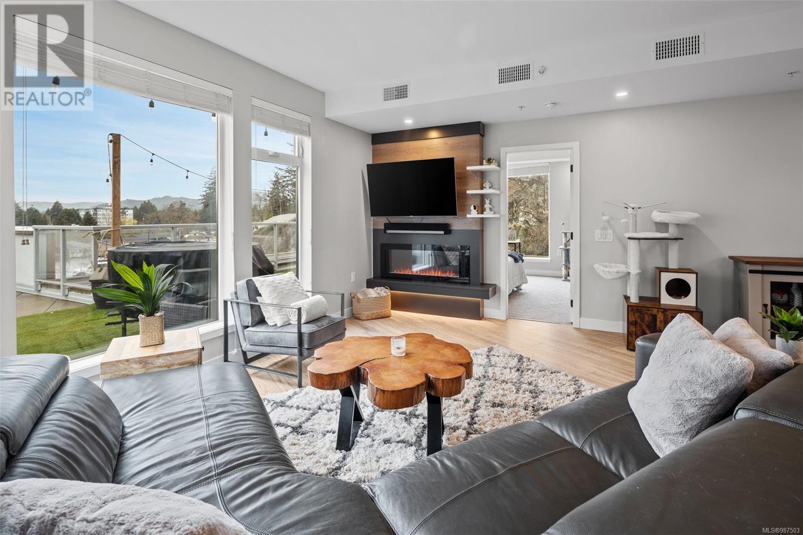 202 950 Whirlaway Cres, Langford real estate listing 987503