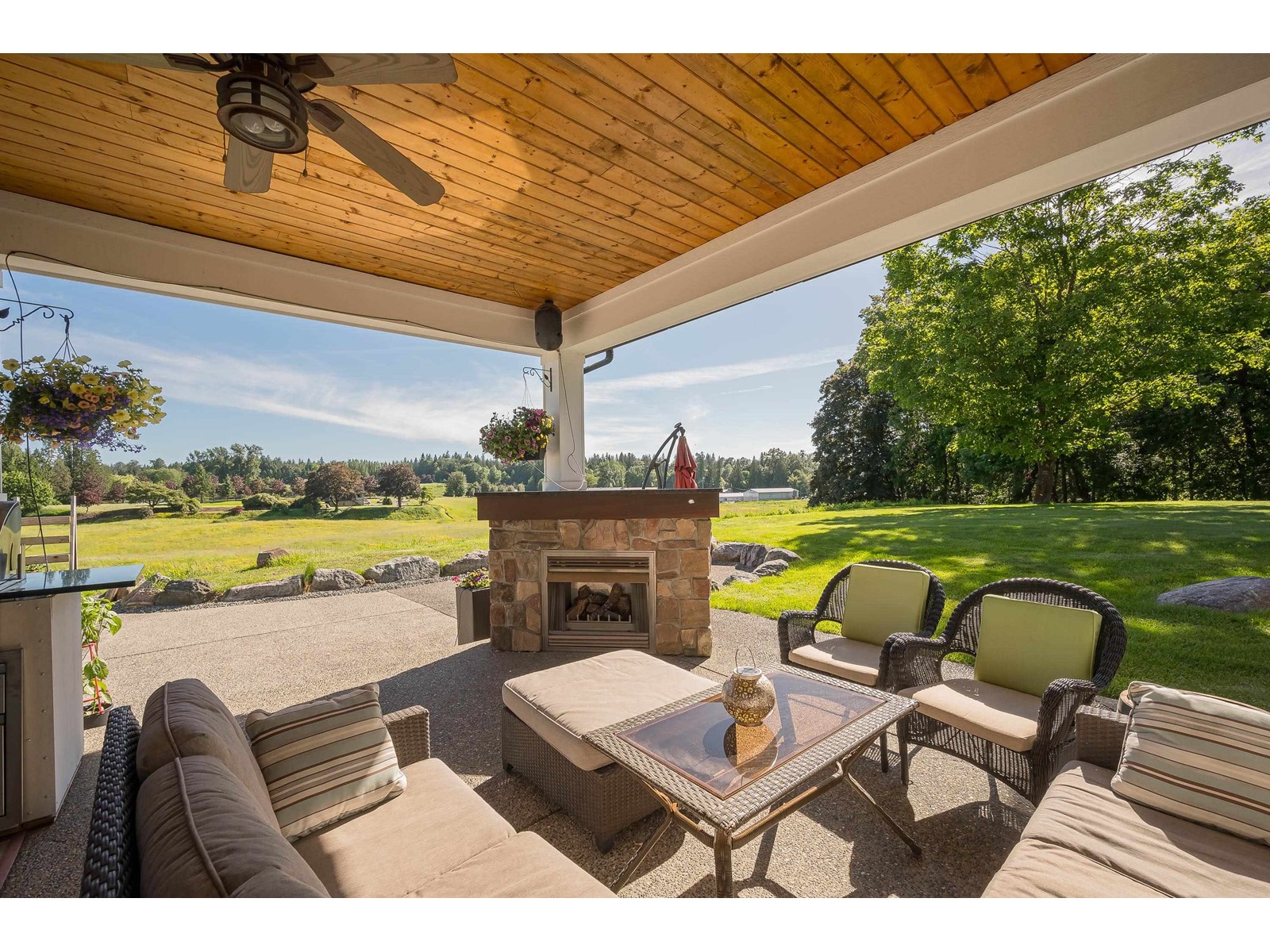 9375 222 STREET, Langley