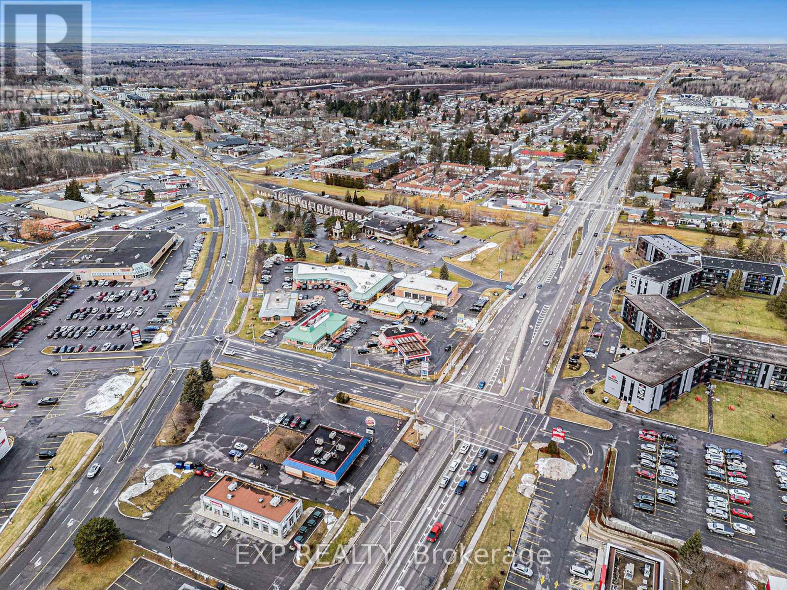 Photo 17 of 1 704 Fourteenth Street W, Cornwall ON