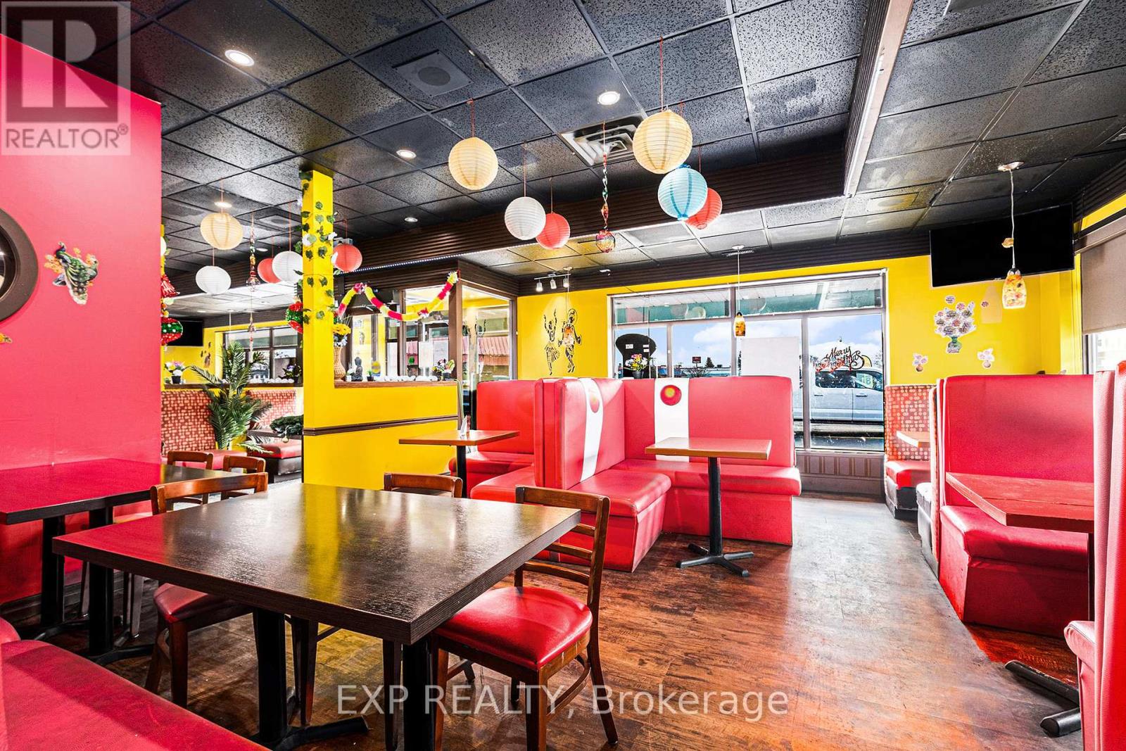 Photo 12 of 1 704 Fourteenth Street W, Cornwall ON