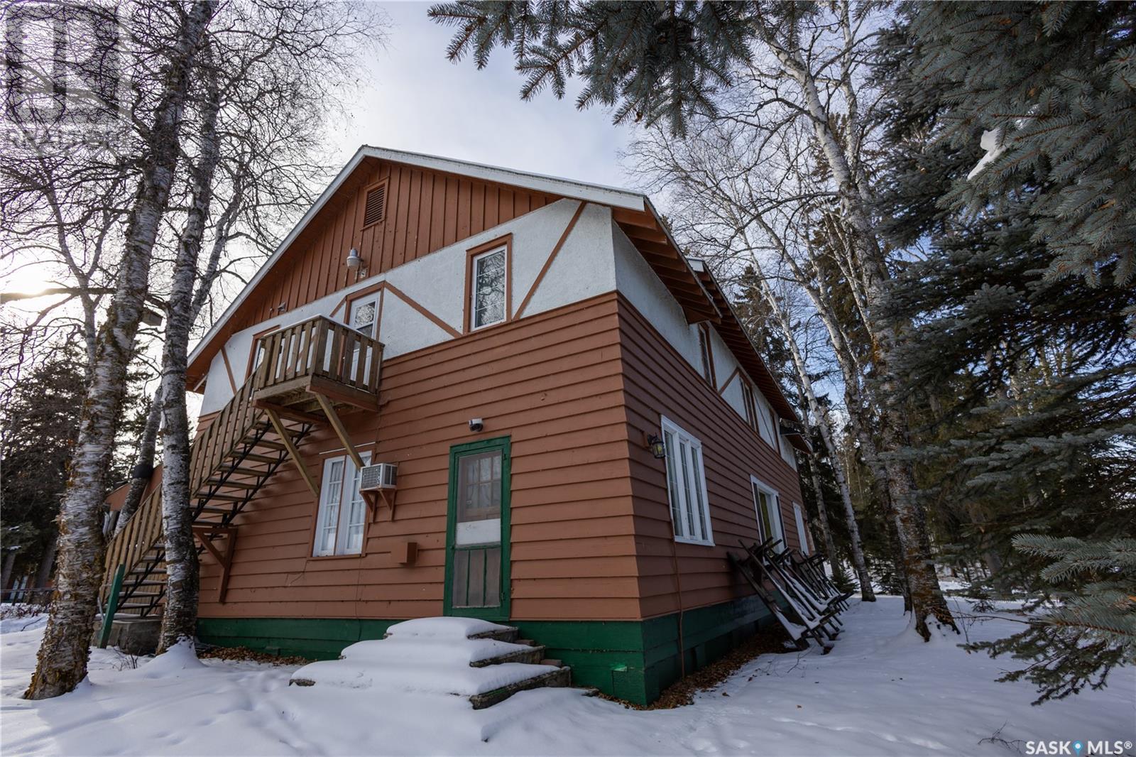 Photo 10 of 801 Lakeview Drive, Prince Albert National Park SK