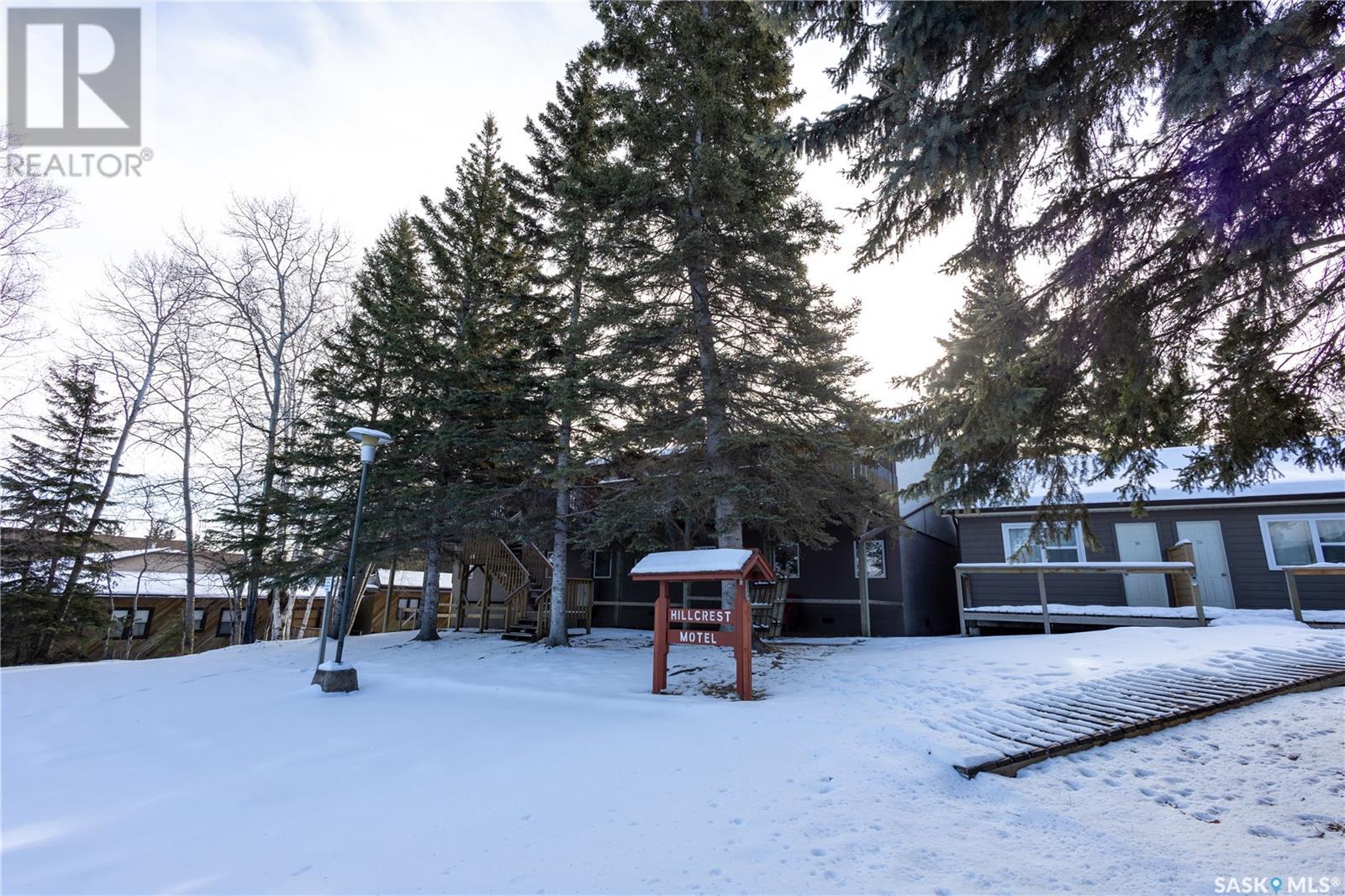 Photo 12 of 801 Lakeview Drive, Prince Albert National Park SK